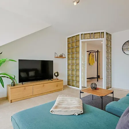 Immo-vision - Comfort Living Apartments, 8 Schlafzimmer דירה