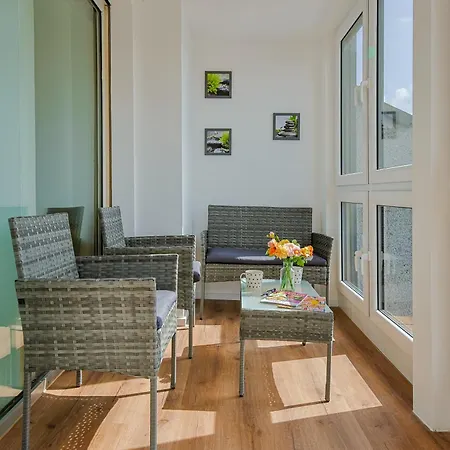 Immo-vision - Comfort Living Apartments, 8 Schlafzimmer דירה