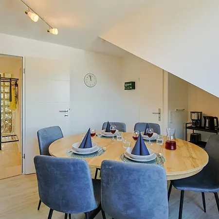 Immo-vision - Comfort Living Apartments, 8 Schlafzimmer Апартаменты *
