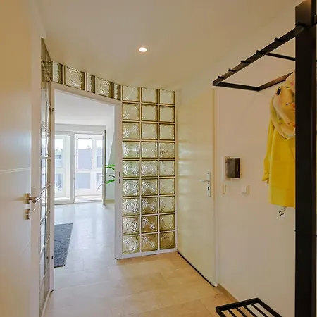 Immo-vision - Comfort Living Apartments, 8 Schlafzimmer * לברקוסן