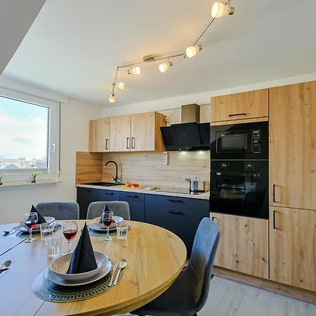 Апартаменты Immo-vision - Comfort Living Apartments, 8 Schlafzimmer *